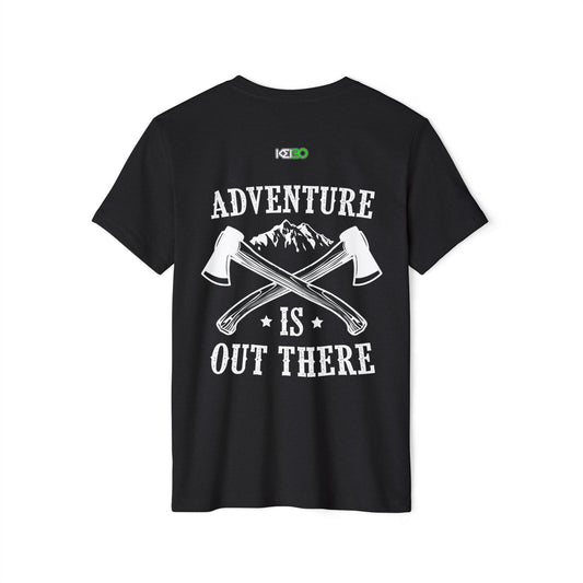 Adventure Awaits Men's Organic T-Shirt - Eco-Friendly Outdoor Tee